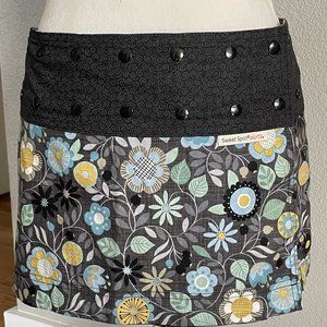 Sweet spot skirt New without tags. Reversible 2 shits in one